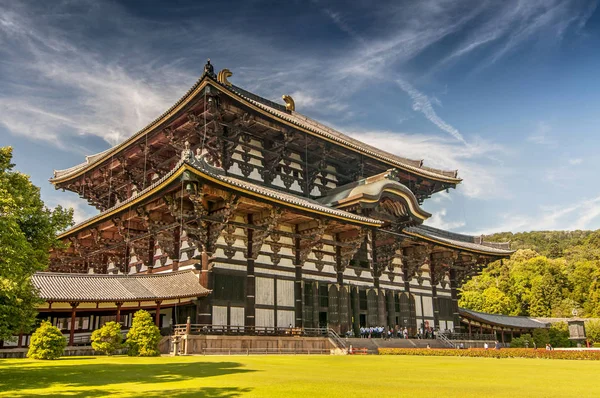 Todaiji chrám je buddhistický chrámový komplex, který byl kdysi jedním z mocných sedmi velkých chrámů, který se nachází ve městě Nara, Japonsko. — Stock fotografie
