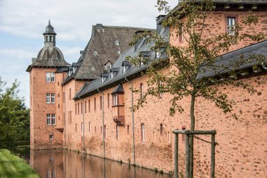 Sauerland 'deki Adolfsburg Şatosu