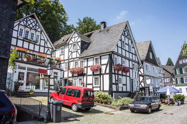 Afwerkhuizen in de oude binnenstad van Freudenberg — Stockfoto