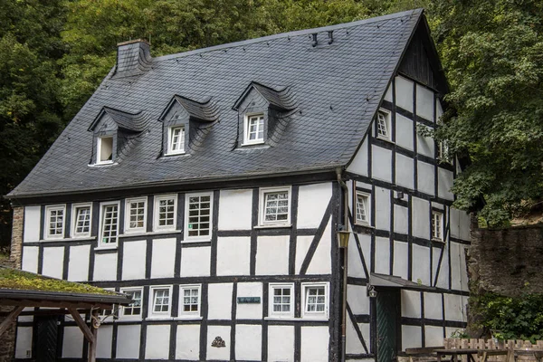 Bilstein Castle als jeugdherberg — Stockfoto