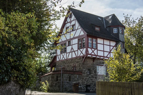 Case a graticcio nel centro storico di Dillenburg — Foto Stock