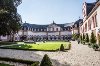 Lahn 'daki Weilburg Sarayı