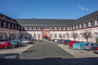 Lahn 'daki Weilburg Sarayı