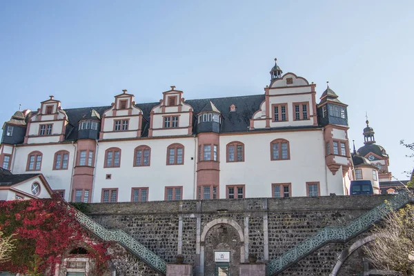Lahn 'daki Weilburg Sarayı — Stok fotoğraf