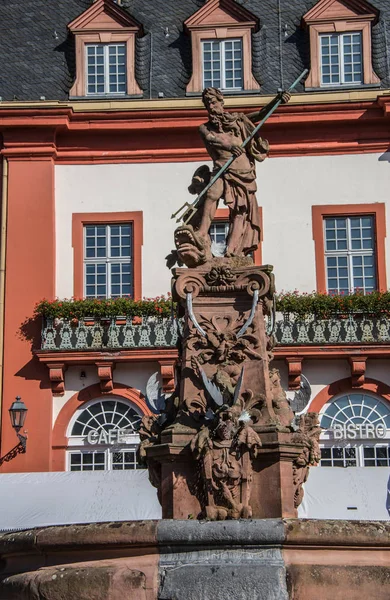 Fuente en el castillo de Weilburg — Foto de Stock