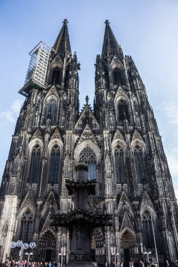 Bir anıt olarak Köln Katedrali