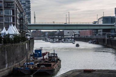 Limanda mavnalar ve yatlar