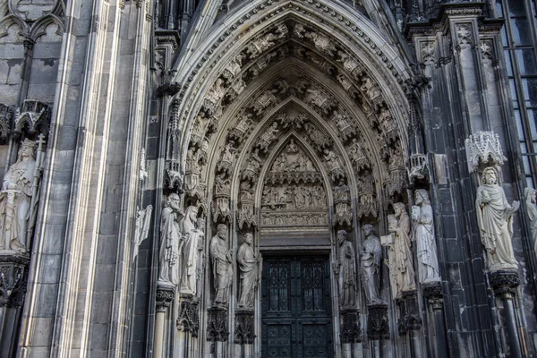 Catedral de Colonia como monumento —  Fotos de Stock