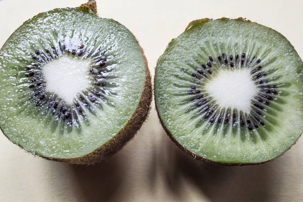Kiwi sucré riche en vitamines — Photo