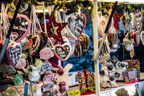 Lebkuchenherzen Auf Dem Weihnachtsmarkt — Stockfoto