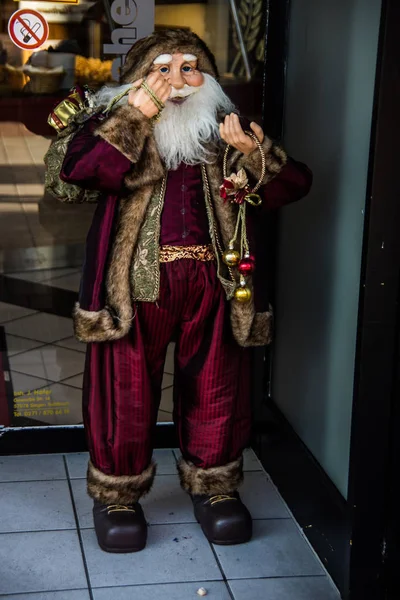 Święty Mikołaj Czerwonym Płaszczu — Zdjęcie stockowe