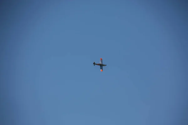 スポーツ飛行場上空の航空機ウェンデン — ストック写真