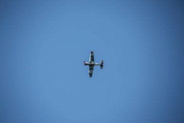 Huensborn spor havaalanı üzerinde uçak havalandı.