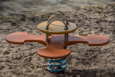 Renkli oyun ekipmanlı oyun parkı