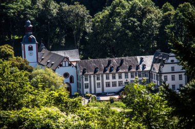 Westerwald 'daki Sayn' da Meryem 'in Hükmü Kilisesi