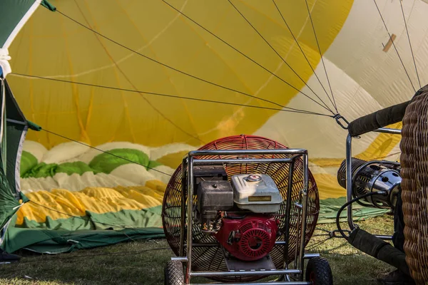 Balon Ogrzane Powietrze Przed Startem — Zdjęcie stockowe