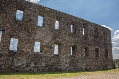 Kale, Windeck 'i Orta Çağ' dan beri mahvediyor.