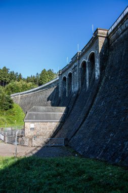 Bergisches topraklarında Brucher Barajı