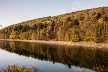 Netphen 'de su üretimi için Obernau Barajı