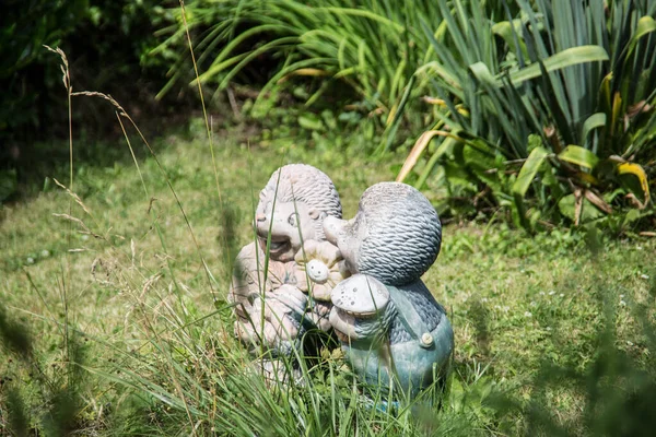 Przydział Kolorowych Kwiatów Kamiennych Figur — Zdjęcie stockowe