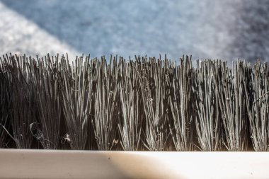 Siyah kıllarla temizlik fırçası