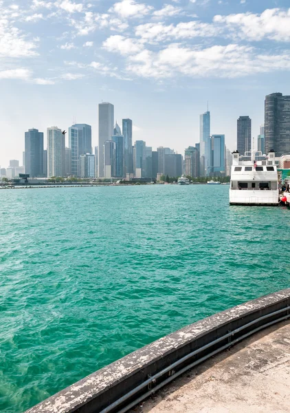 Paisaje del lago Michigan y el centro de Chicago — Foto de Stock