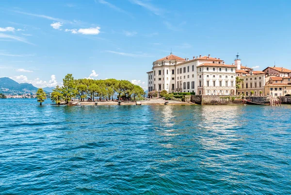 Bella Island o Isola Bella en el lago Maggiore, Stresa, Italia — Foto de Stock