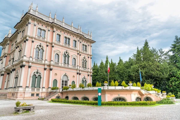 Villa Andrea Ponti, Varese, Italië — Stockfoto