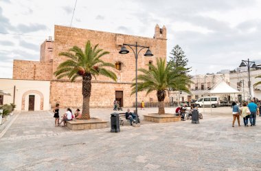 Santuario Meydanı ile güçlendirilmiş Sanctuary, San Vito Lo Capo, İtalya