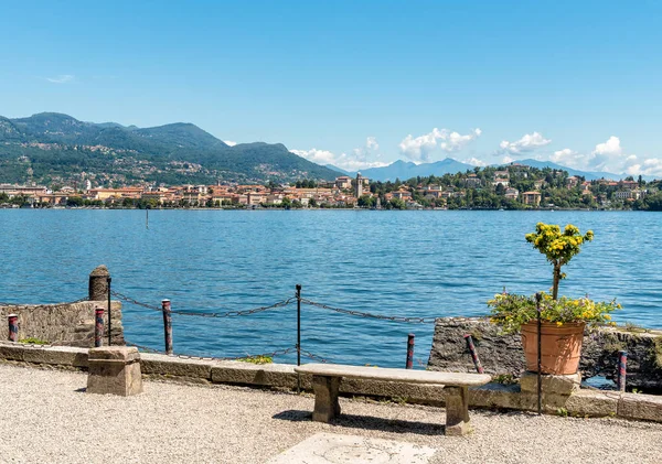 Widok na jezioro Maggiore wyspie Madre, Piemont, Włochy — Zdjęcie stockowe