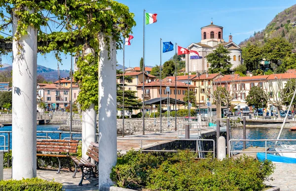 Vista de Laveno Mombello, Italia — Foto de Stock
