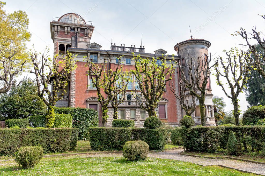 Villa Toeplitz, Varese, Italy — Stock Photo © elesi 149182352