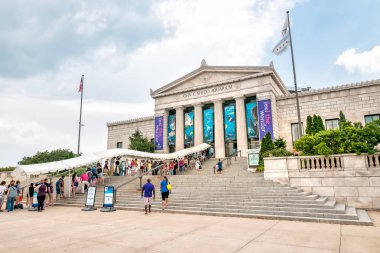 Shedd Aquarium Chicago için bekleyenler için girin.