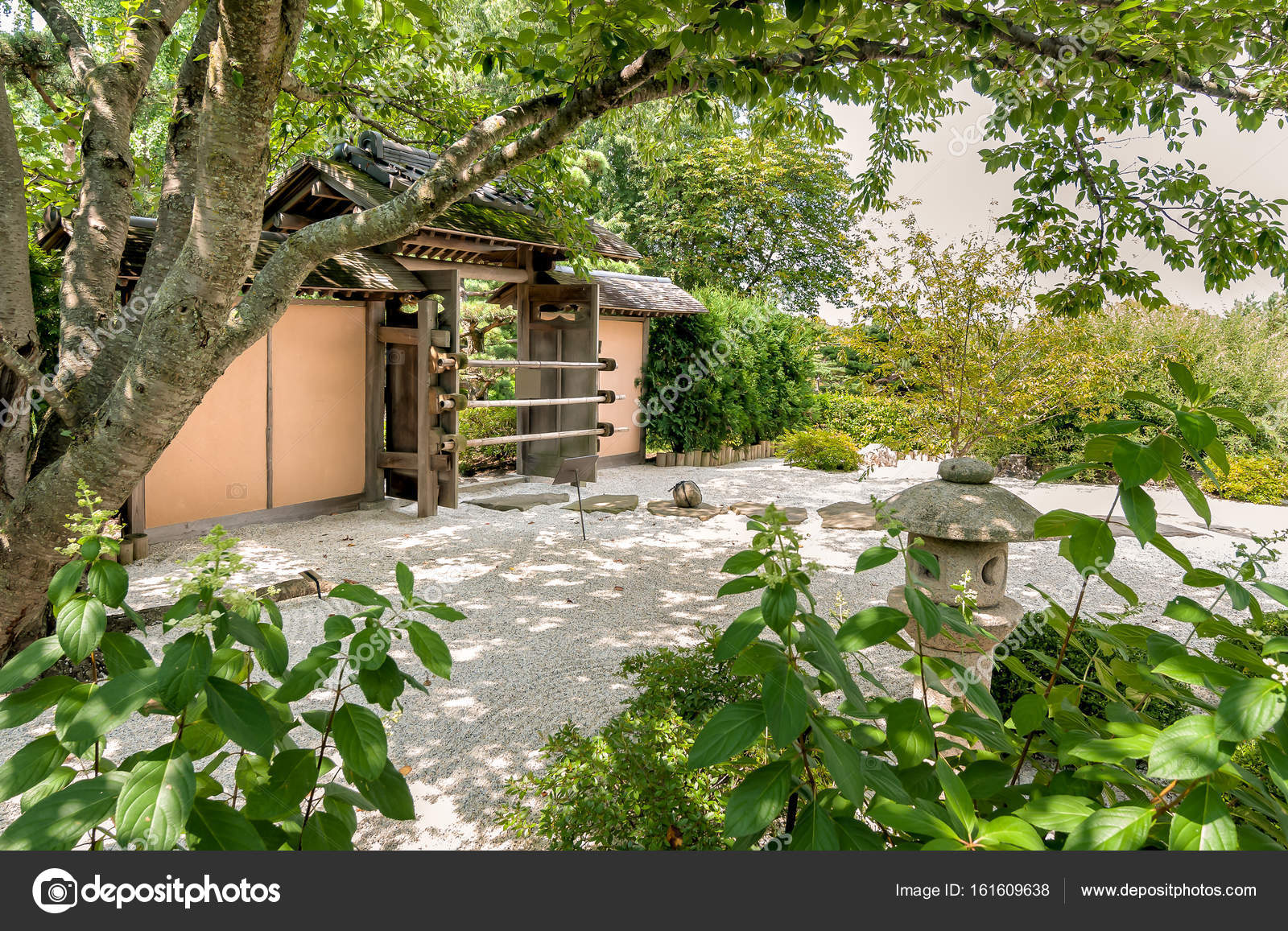 Japanese Garden At Chicago Botanic Garden Usa Stock Photo