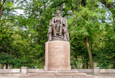 Abraham Lincoln Statue. clipart