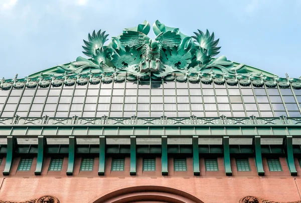 Wasserspeier auf dem Dach der Harold Washington Bibliothek in der Innenstadt von Chicago — Stockfoto