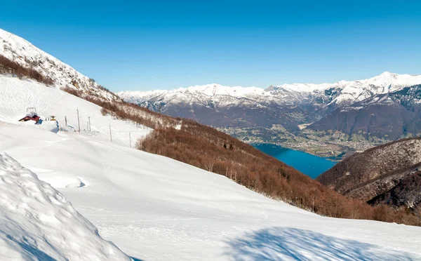 Vinterlandskap Schweiziska Alperna Och Sjön Maggiore Från Alpe Neggia Gambarogno — Stockfoto