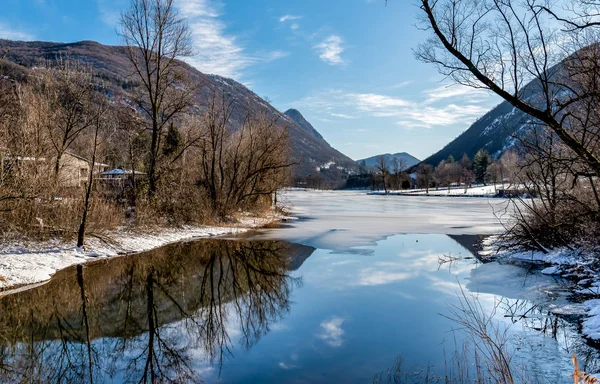 View Frozen Lake Ghirla Winter Province Varese Italy — Stock Photo, Image