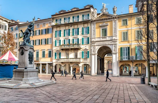 Varese Gennaio 2018 Piazza Podestà Con Corso Matteotti Nel Centro — Foto Stock