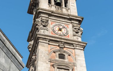Çan kulesi Bernascone Varese, İtalya San Vittore Romanesk bazilika kilisede görünümünü 