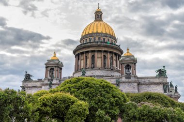 Görünümünü Saint Isaac's katedral kubbe, en büyük Rus Ortodoks katedrali, Saint Petersburg, Rusya