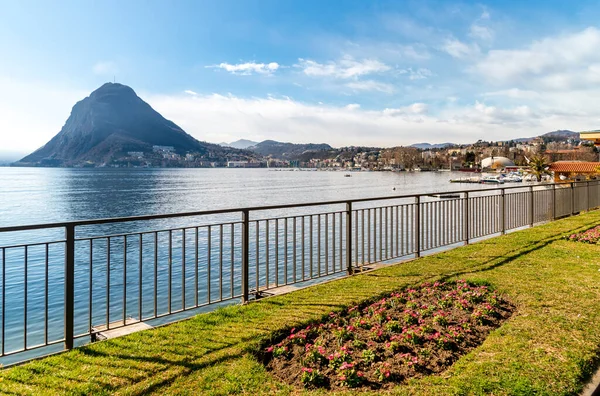 Landschap Van Het Meer Van Lugano Met Monte San Salvatore — Stockfoto