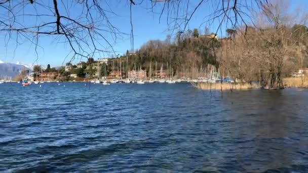 Paesaggio Del Lago Maggiore Dalla Spiaggia Monvalle Una Giornata Invernale — Video Stock