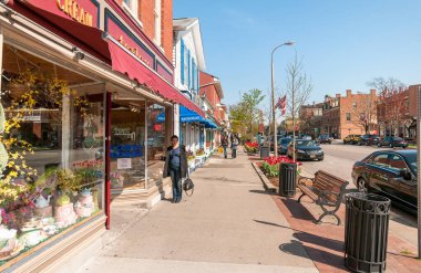 Niagara-on-the-Lake, Ontario, Kanada - 25 Nisan 2012: Niagara-on-the-Lake, Kanada