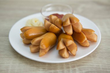 derin Kızarmış sosis