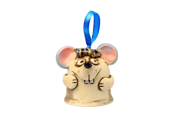 Noel oyuncağı fare ya da fareyi beyaz arka plana karşı izole et. Noel ağacı oyuncak faresi.
