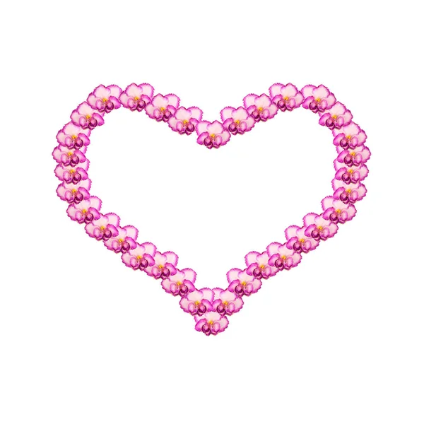 Beyaz arkaplanda pembe renkten yapılmış kalp şeklinde çerçeve