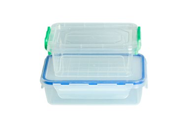 Beyaz arka planda izole edilmiş yiyecek konteynırları. İki farklı beslenme çantası. Plastik güç kutuları