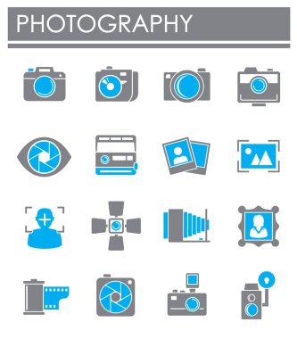 Grafik ve web tasarımı için arka planda fotoğrafla ilgili simgeler ayarlandı. Web veya mobil uygulama için yaratıcı illüstrasyon konsepti sembolü.