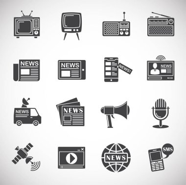 Grafik ve web tasarımı için arka planda kitle iletişim simgeleri ayarlandı. Web veya mobil uygulama için yaratıcı illüstrasyon konsepti sembolü.